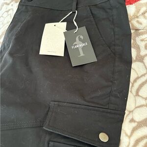 NET Woman’s cargo shorts